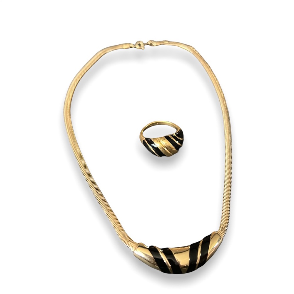 Vintage Avon necklace and ring